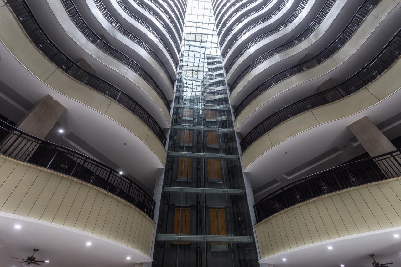 钻石名邸 Diamond One Hotel And Serviced Apartment Phnom Penh Ngoại thất bức ảnh